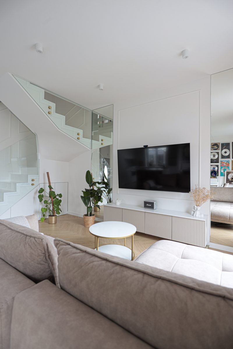 Delikatnie, elegancko, jasno